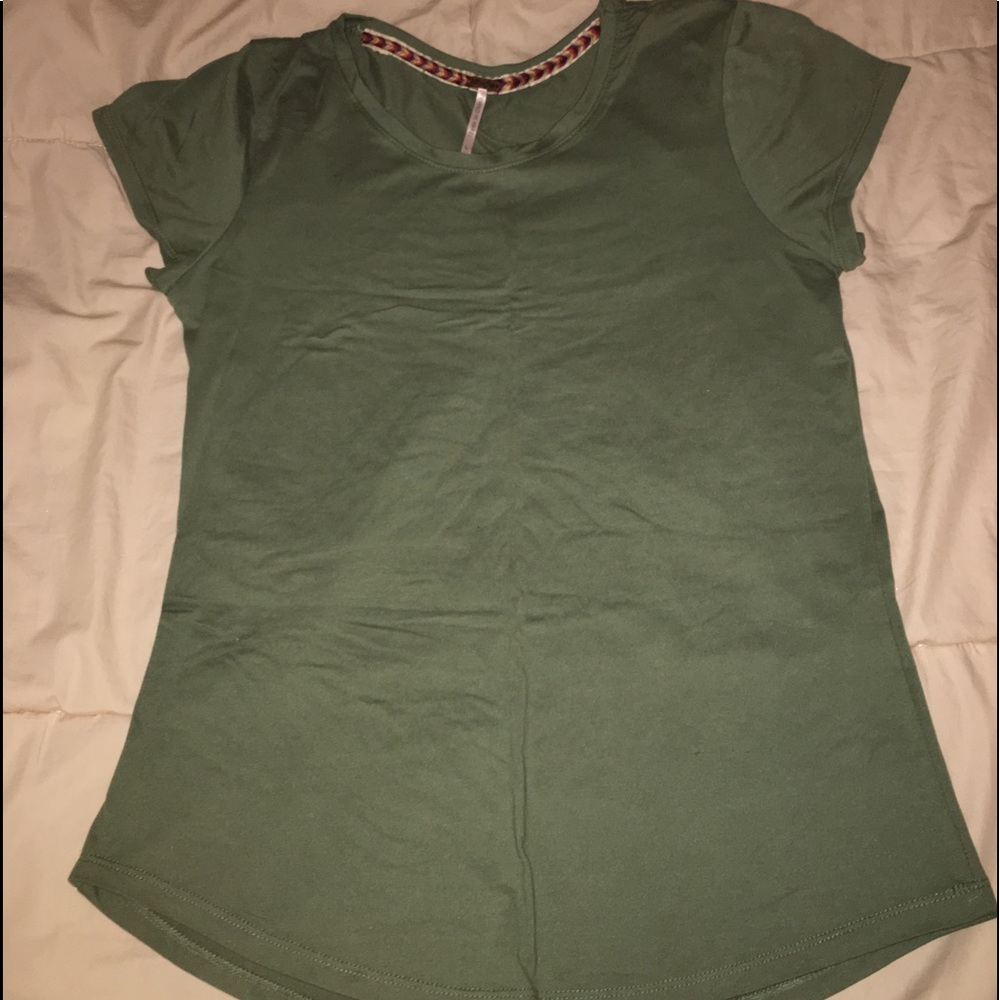 Short sleeve fern